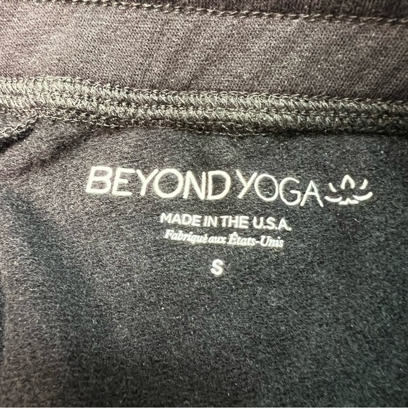 Beyond Yoga Cozy Fleece  By Request Midi Sweatpant Black Size Small - Picture 8 of 8